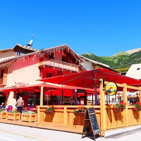 Hotel Alpis Cottia Монженевр Экстерьер фото