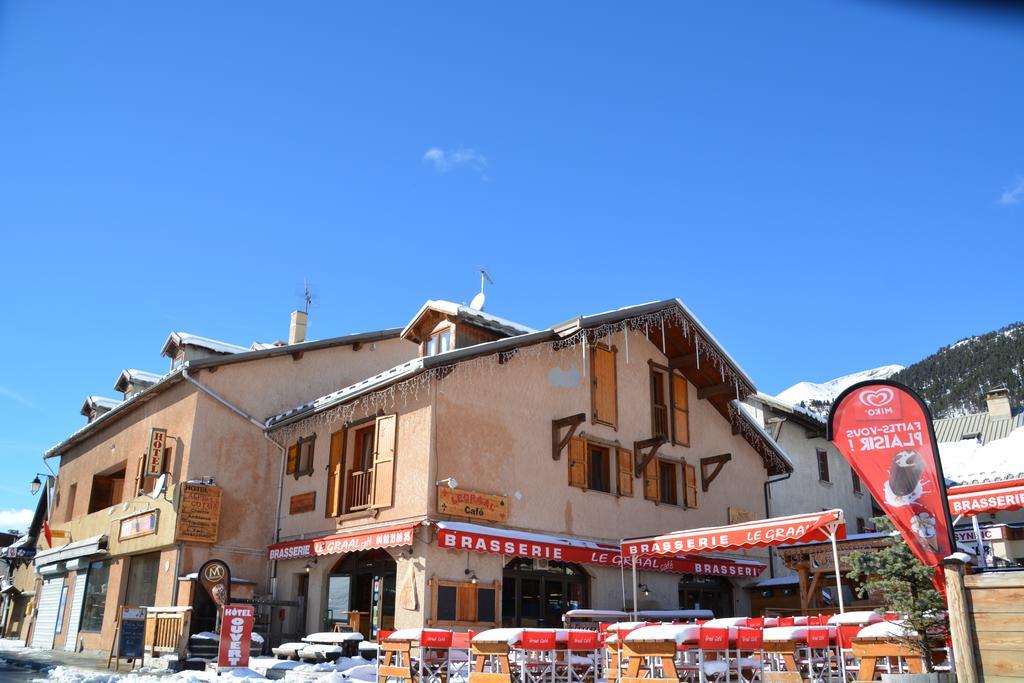 Hotel Alpis Cottia Монженевр Экстерьер фото