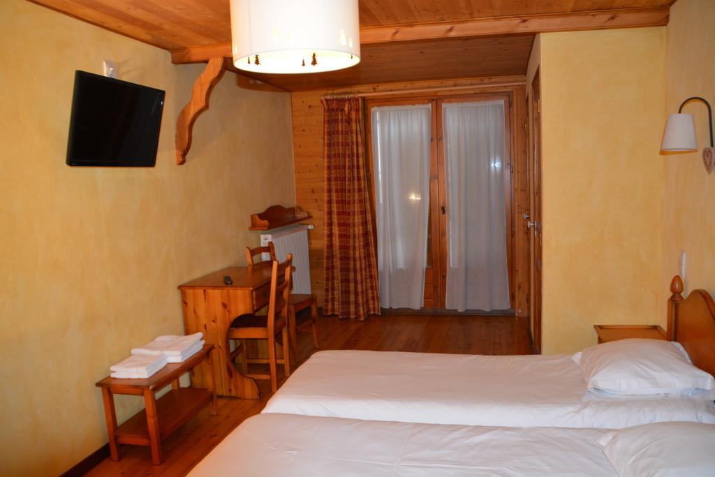 Hotel Alpis Cottia Монженевр Номер фото